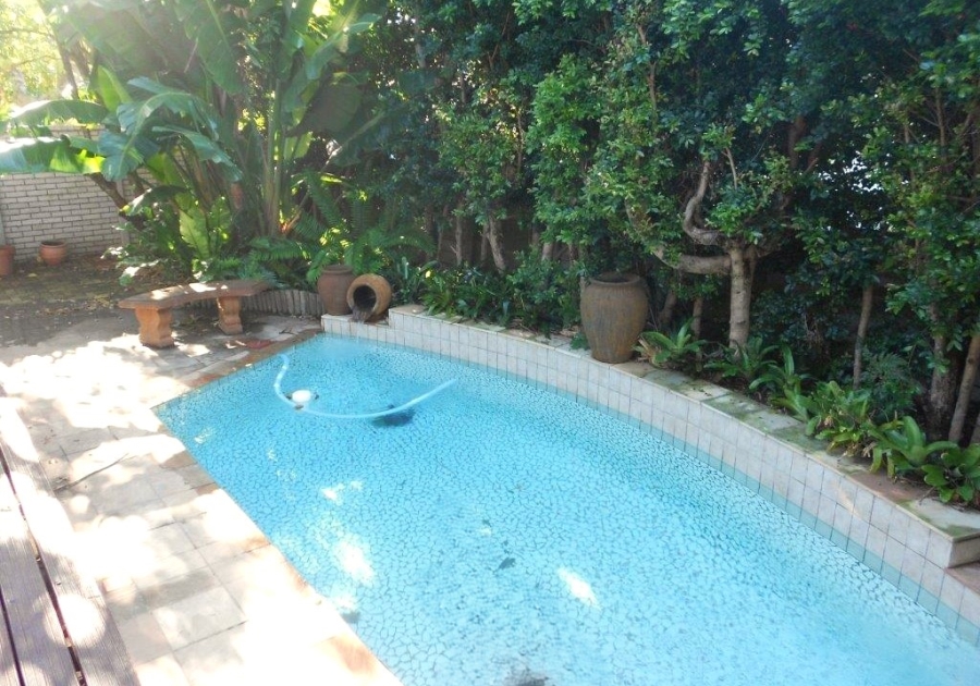 2 Bedroom Property for Sale in Bonza Bay Eastern Cape